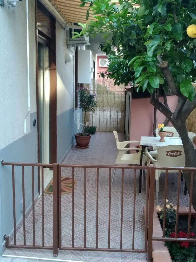 Holiday House Marlin Giardini Naxos Exterior foto